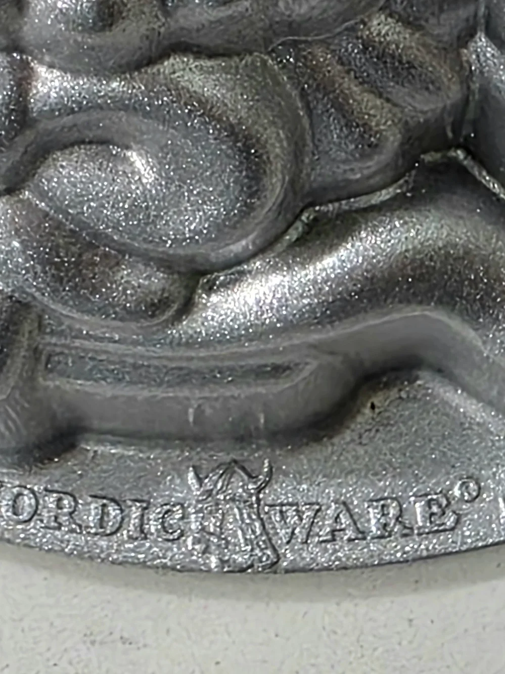 Nordic Ware Christmas Tree Very Merry Bundt Silver Cake Pan Bakeware 10 Cup